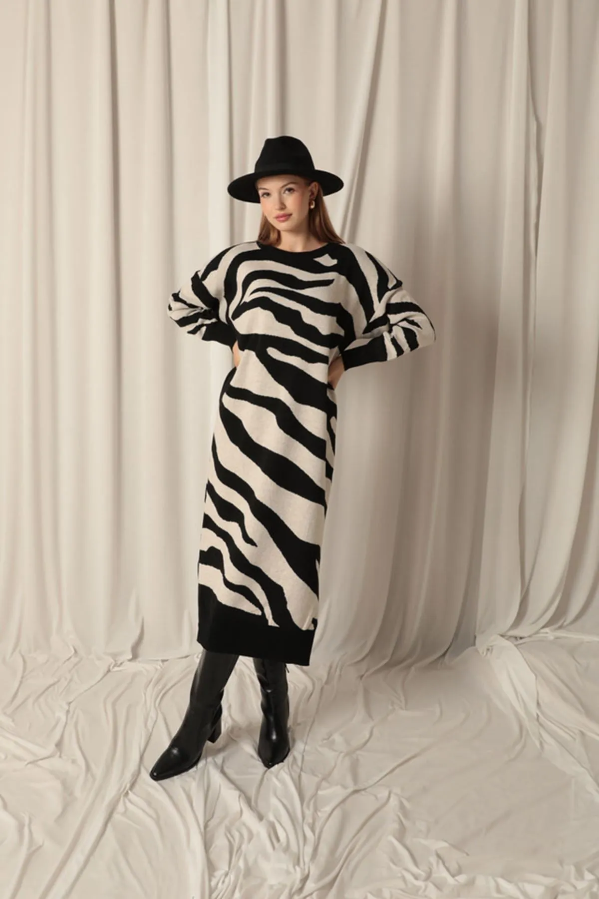 Knitwear Fabric Maxi Stone Dress