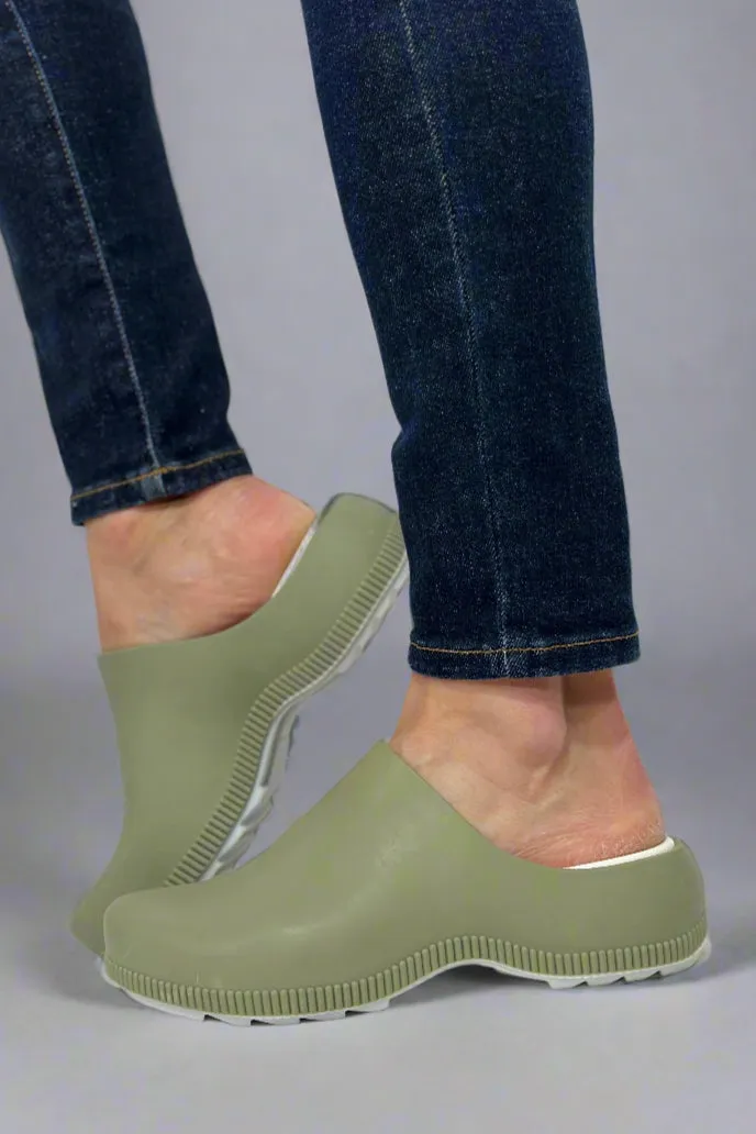 Sven Luxmotion Molded Clog - Fern